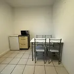 Homestay * בוכום